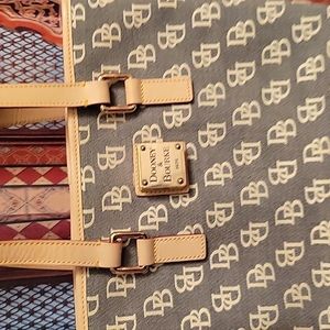 Dooney& Burke shoulder bag never used
